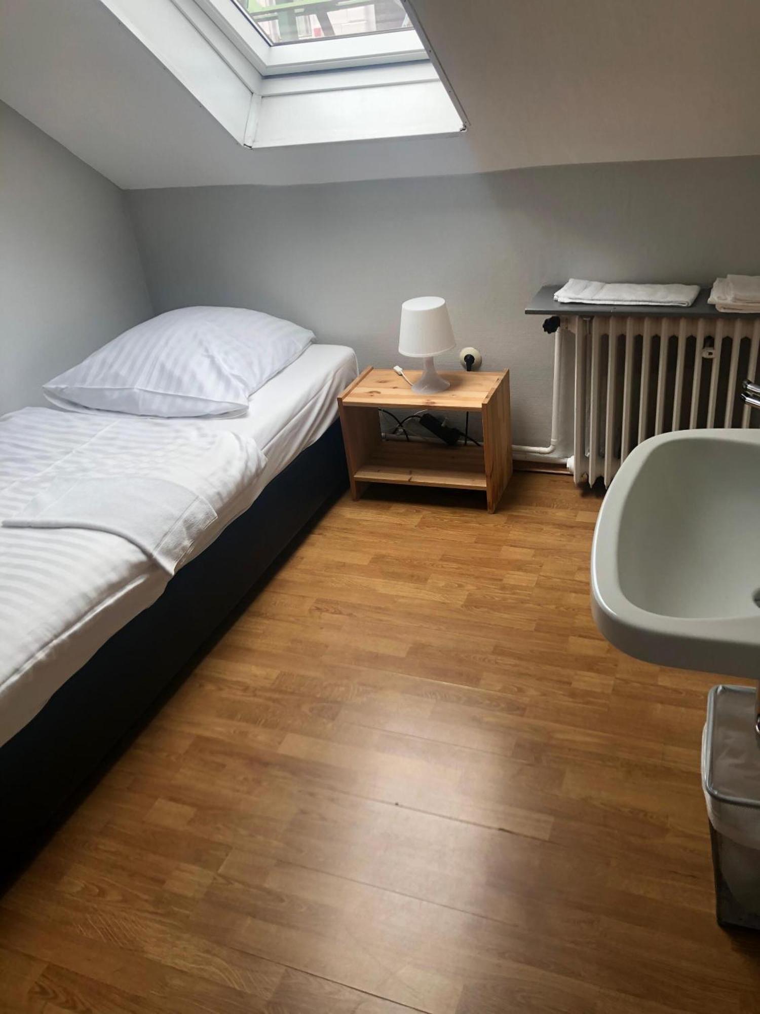 Hotel Schwaferts Wuppertal Bilik gambar